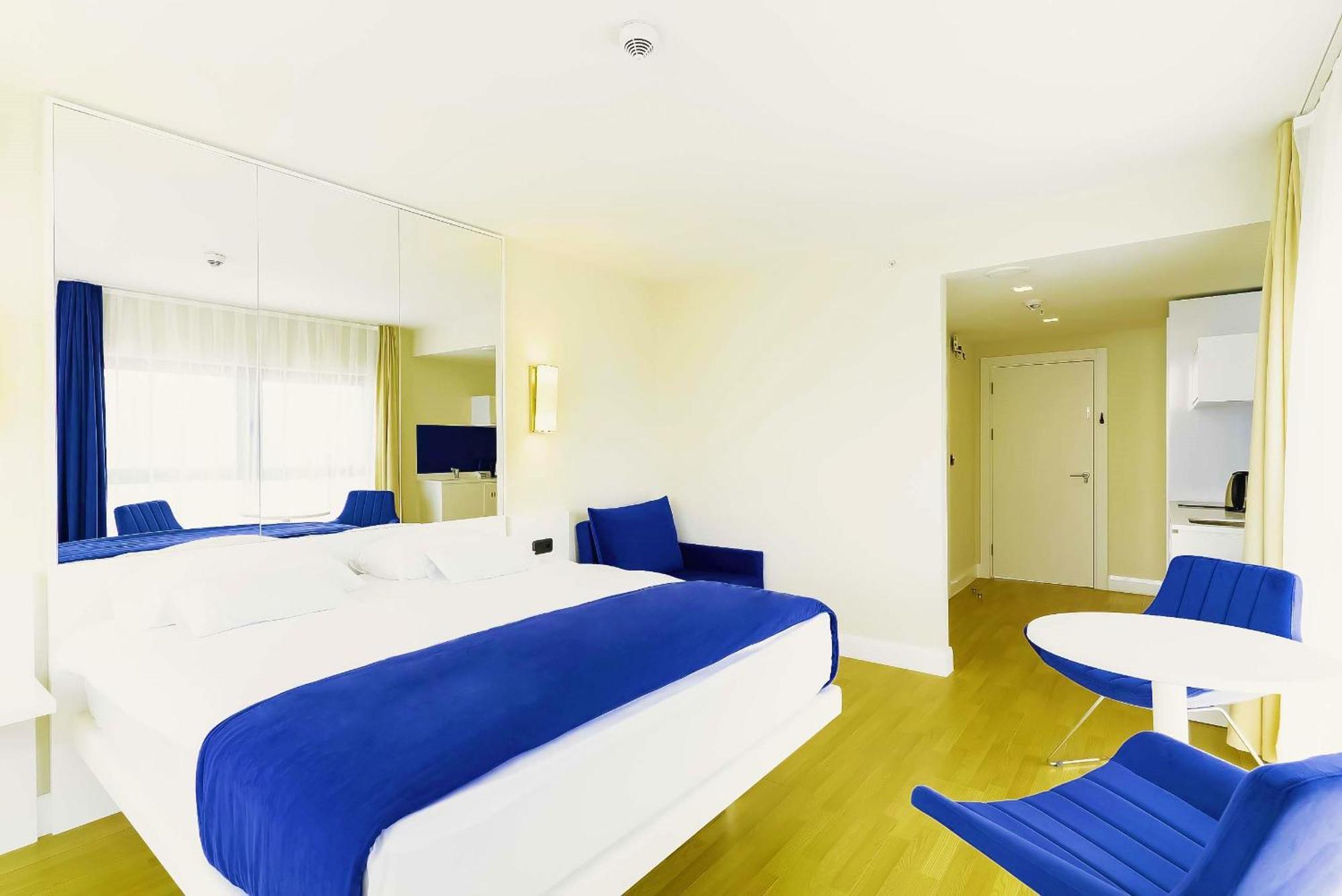 Orbi City Hotel With Sea View 바투미 외부 사진