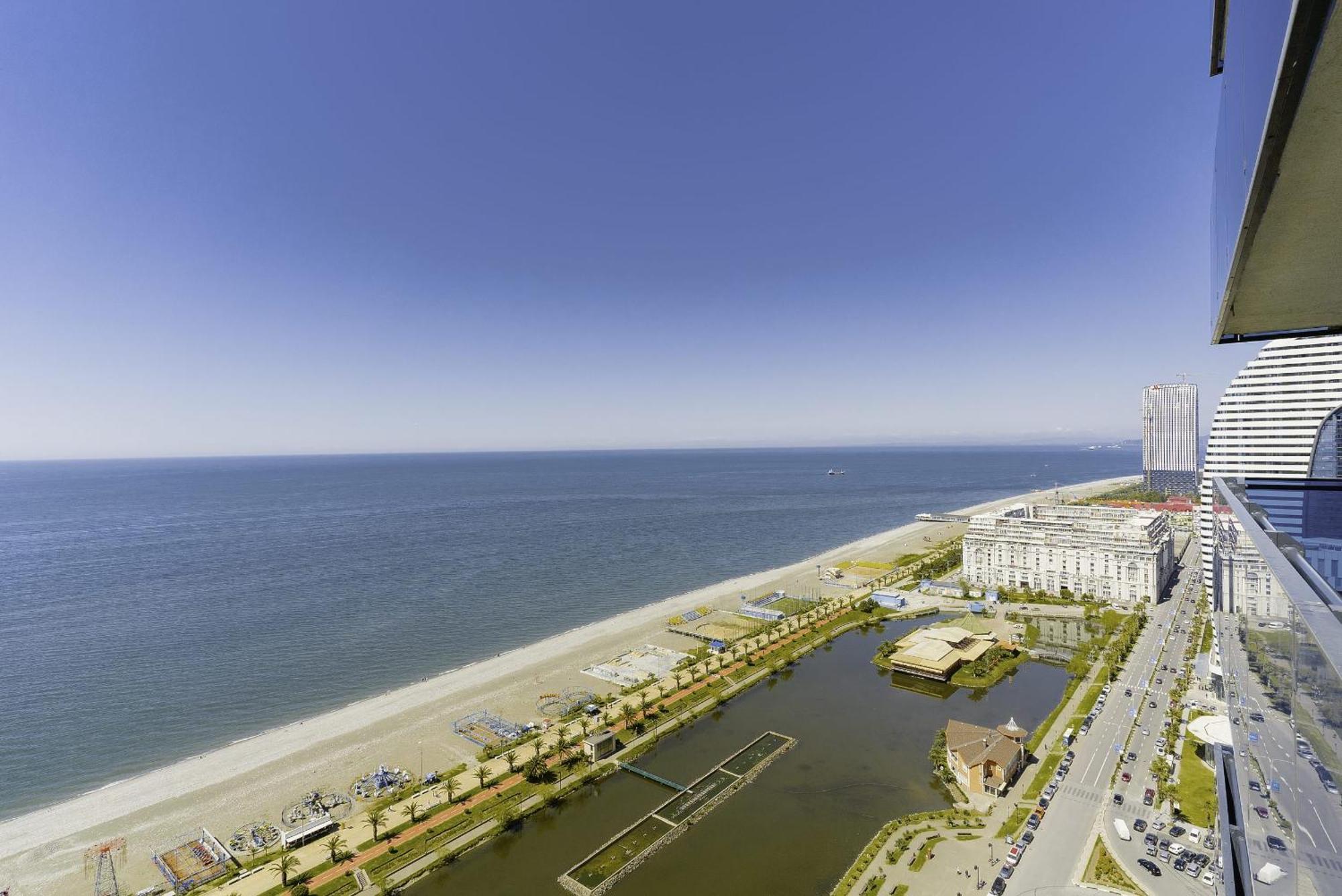 Orbi City Hotel With Sea View 바투미 외부 사진